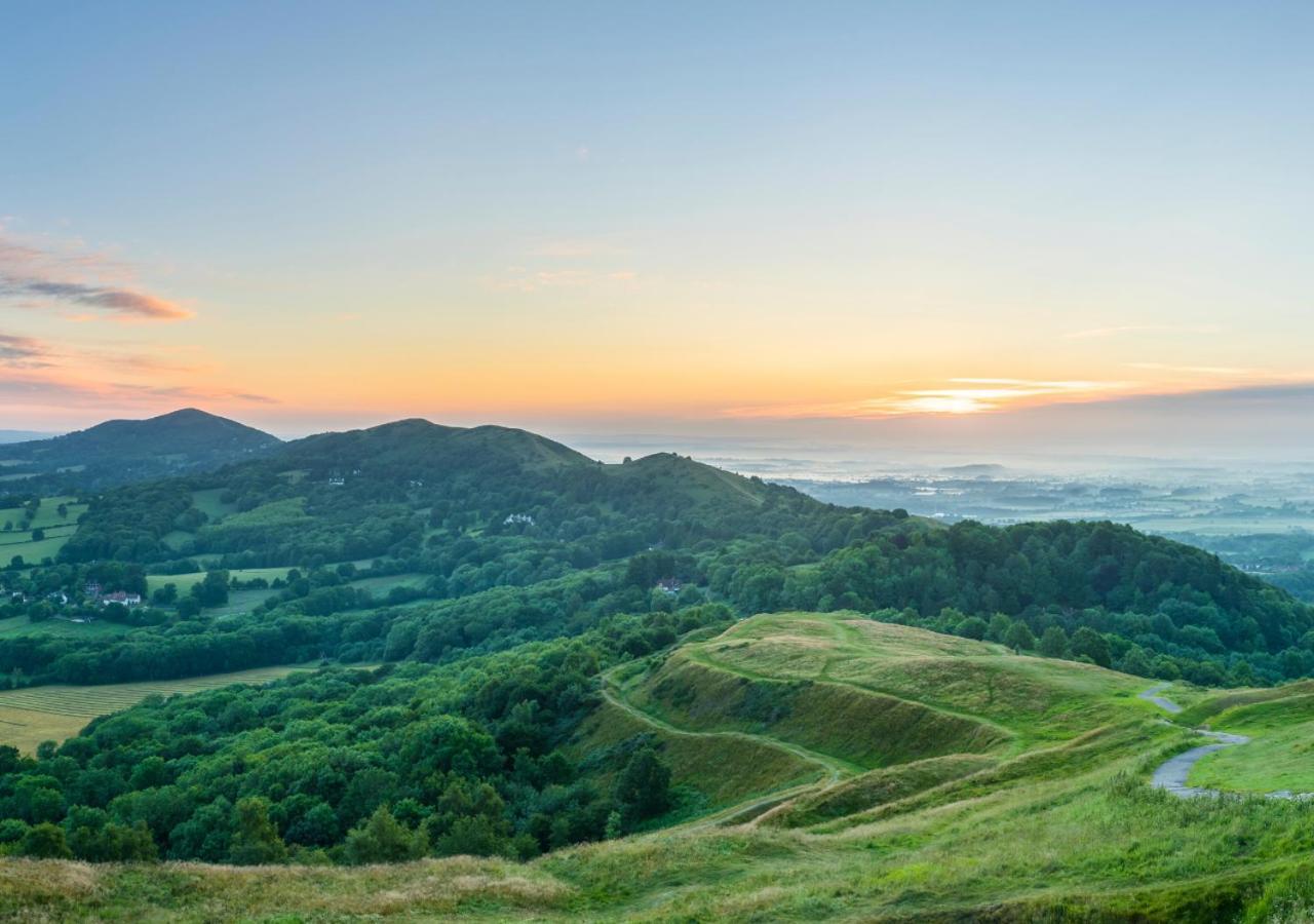 The Darwin Malvern Suite Great Malvern Ngoại thất bức ảnh